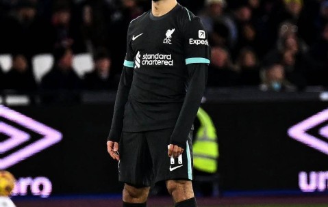 NG体育-包含利物浦不断突破！，萨拉赫连续三场比赛得分超过险胜比赛高潮迭起的词条